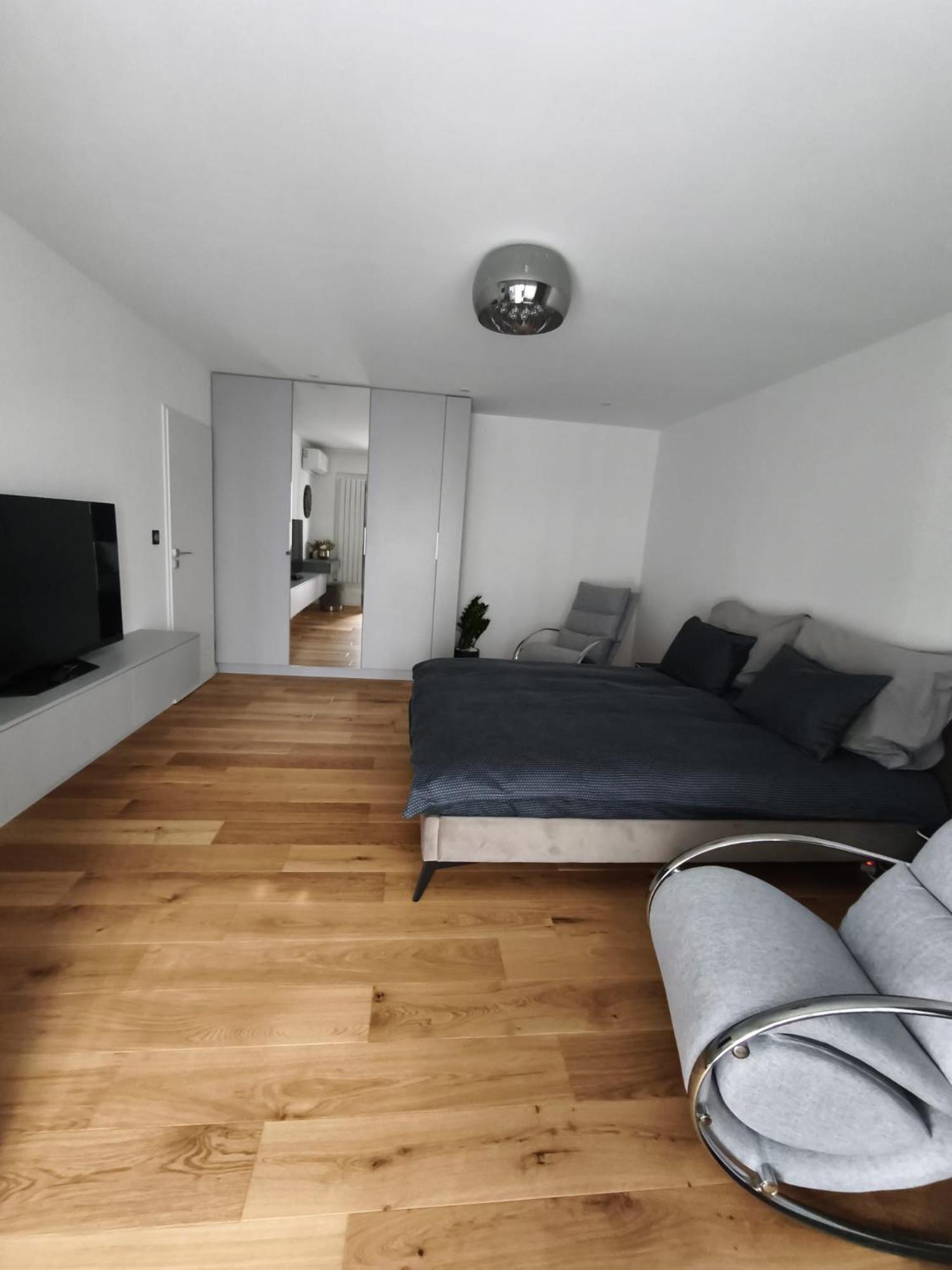Studio Lux, Elegant & Confortabil Брашов Экстерьер фото